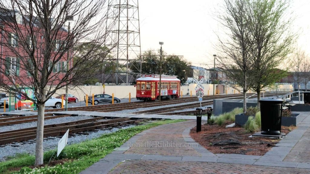 Trolley car in new orleans | what to do in new orleans
